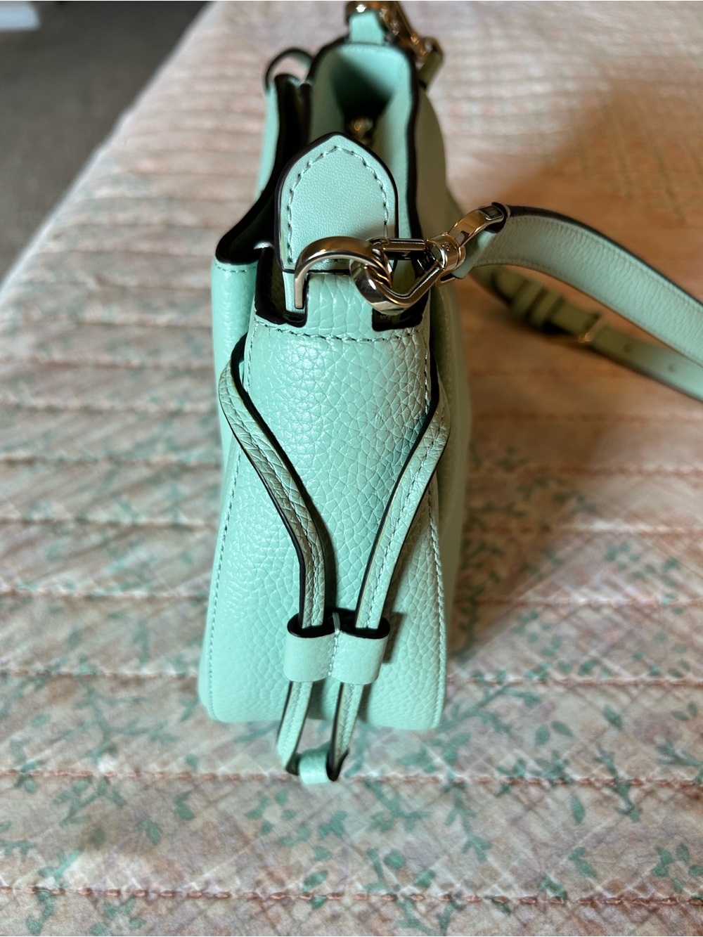 Kate Spade Dumpling Pebbled Leather Light Mint Green Crossbody Bag Purse EUC - Picture 4 of 14